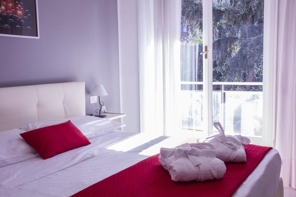 Domus Raffaello Bed & Breakfast Rome Room photo