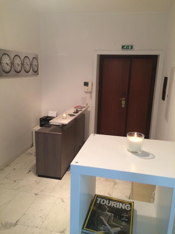 Domus Raffaello Bed & Breakfast Rome Exterior photo